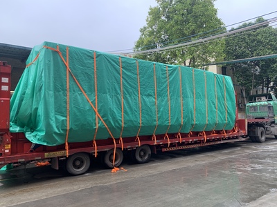 发台湾的平板柜（40FR和 40FR) 绑扎，进港，拖车，海运运输服务。